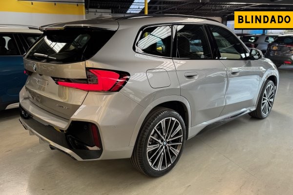 BMW X1 2.0 16V TURBO GASOLINA SDRIVE20I M SPORT STEPTRONIC 2025/2026